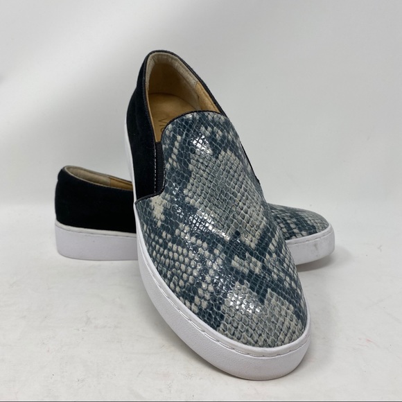 vionic snakeskin sneakers